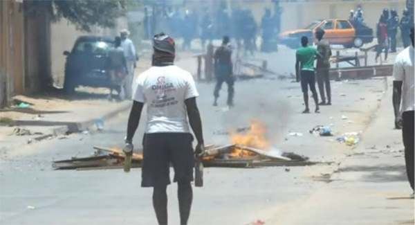 Arrêtés lors d’une manifestation de soutien à Farba Ngom : 3 jeunes d’Agnam relaxés par le Tribunal