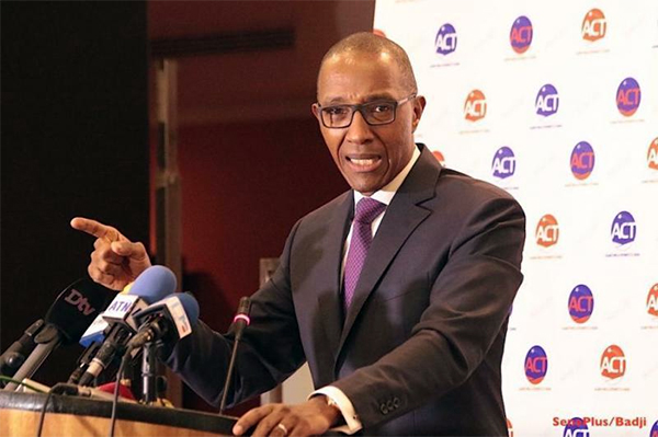 Appel aux électeurs : Abdoul Mbaye demande de priver le pouvoir de majorité