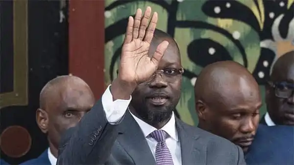 Le retour de Ousmane Sonko à l’Assemblée nationale : un test pour la stabilité institutionnelle du Sénégal