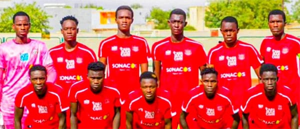 Coupe de la Ligue : La Sonacos surclasse l’As Douanes et rejoint Diambars en finale