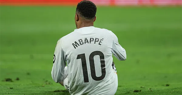 Blessure de Mbappé : Gravité, risques et durée expliqués