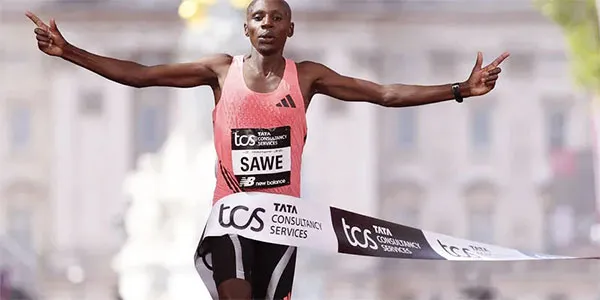 Marathon de Londres : Sabastian Sawe bat le record du monde en 1 h 59 min 30s