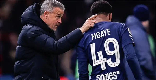 Psg – Luis Enrique sur le cas Ibrahim Mbaye : «C’est simplement la concurrence»