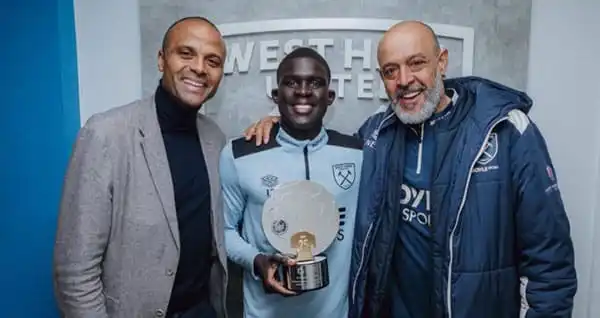 Angleterre : Malick Diouf honoré par ses pairs