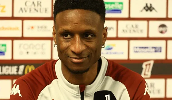 Fc Metz : Bouna Sarr donne rendez-vous contre Brest