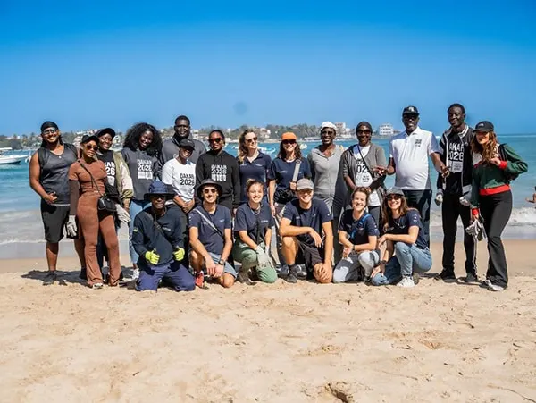 Dakar 2026 Journée d’action et de sensibilisation : Le Cojoj en «Clean up day» à la plage de Ngor
