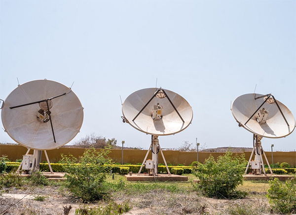 Internet par satellite et souveraineté nationale : un choix non souverain et discutable !