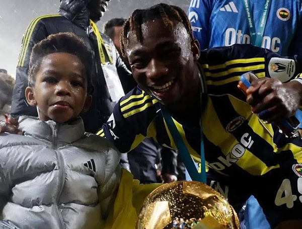 Deux matchs en 24 heures : Eliminé avec le Mali, Dorgeles Nene remporte la Supercoupe de Turquie avec Fenerbahçe