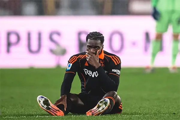 Assane Diao sorti sur blessure face à l’As Rome : Pape Thiaw retient son souffle