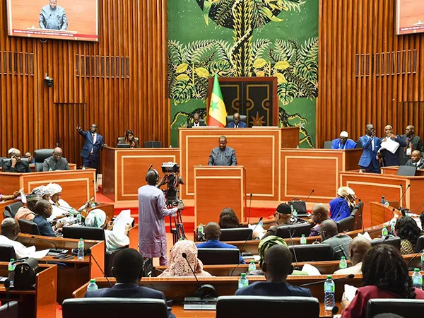 Assemblée nationale : la corrélation entre le choix des vice-présidents et la suppléance du président de la République !