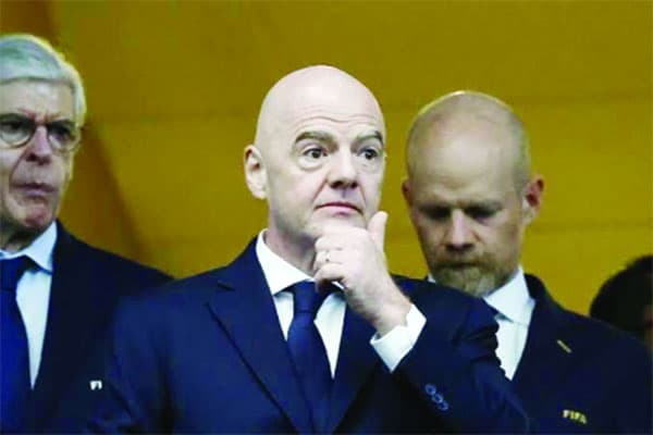 Réplique – Nouveau scandale qui éclabousse Infantino : La Fifa sort du silence