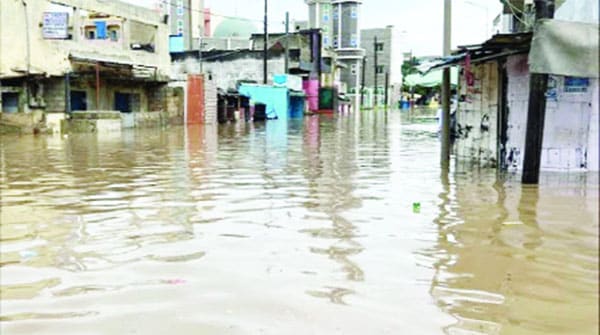 Sonko est parti, les eaux sont restées