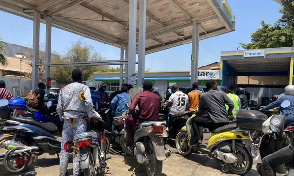 La hausse du carburant, un arbitrage budgétaire inévitable face au fardeau insoutenable de la conjoncture mondiale